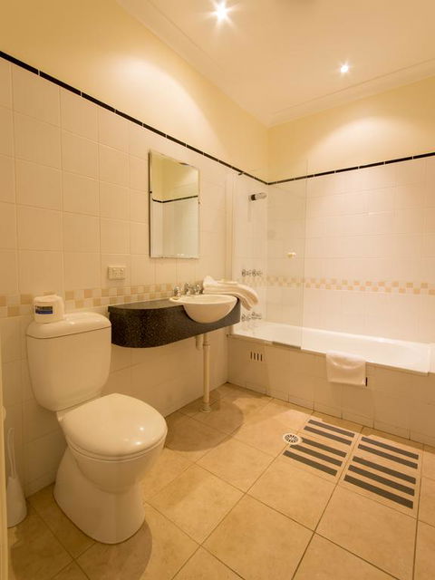 Royal Hotel - Kempsey Accommodation 3