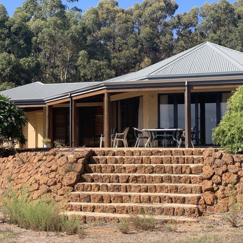 Rural Hideaway - Yallingup - Kempsey Accommodation 3