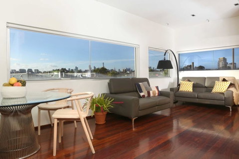 Saint George - The Townhouse - Kempsey Accommodation 2