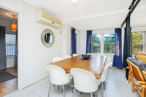 Salty Grape Beach House - Kempsey Accommodation 2