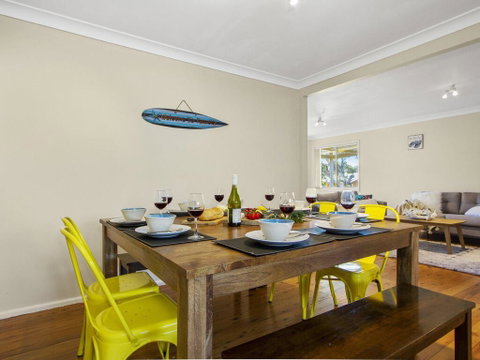 Sam's Beach Shack - Kempsey Accommodation 1