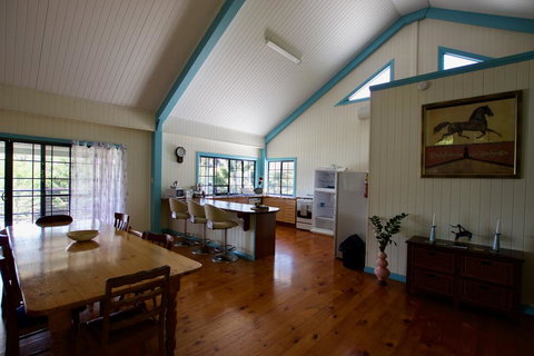 Samford Lakes - Kempsey Accommodation 3