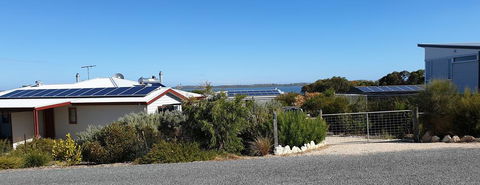 Samphire: Coorong Accommodation - Kempsey Accommodation 3