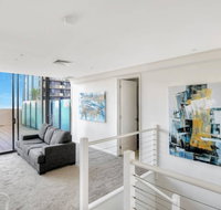 Sanctuary Apartments - City Point Bourke St