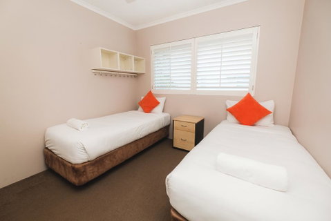 Sanctuary Lake Apartments - Kempsey Accommodation 2