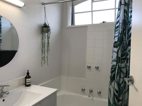 Santa Monica Apartment - Kempsey Accommodation 1