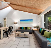 Sapphire Owl - Kempsey Accommodation