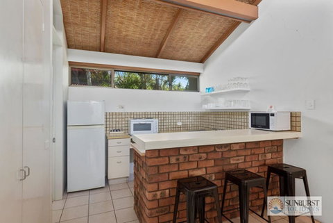 Sapphire Owl - Kempsey Accommodation 2