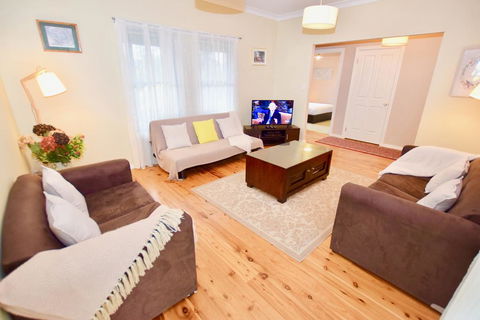 Scenic Cottage Of Katoomba - Kempsey Accommodation 1