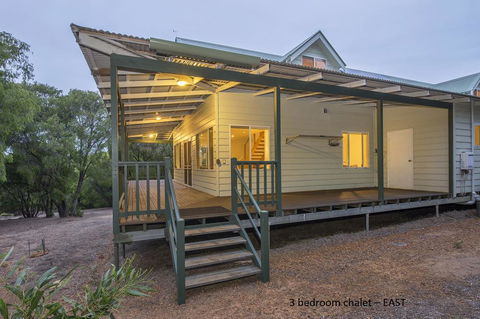 Sea Breeze Chalets Yallingup - Kempsey Accommodation 2