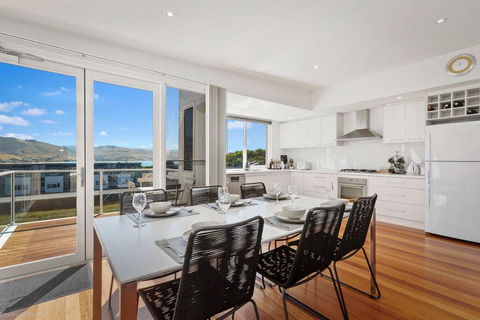 SEA NOOK - Seconds From The Beach - Kempsey Accommodation 2