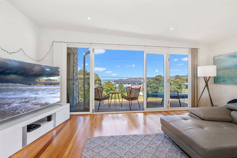 SEA NOOK - Seconds From The Beach - Kempsey Accommodation 1
