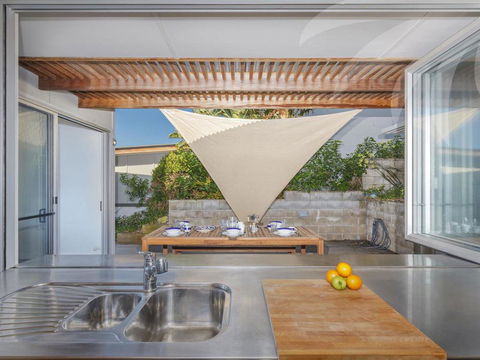 Sea Shack - Kempsey Accommodation 1