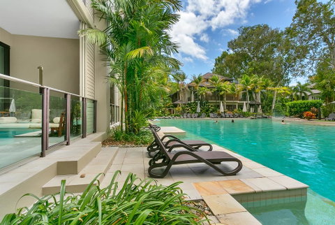 Sea Temple Swim Out Apartment - Kempsey Accommodation 1