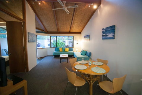 Sea Urchin Apartment - Kempsey Accommodation 0