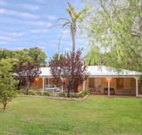 Seabreeze House - So Close to the Beach - Kempsey Accommodation