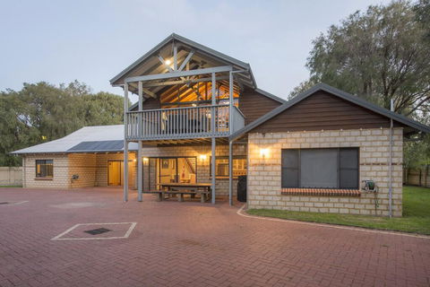 Seagull - Kempsey Accommodation 0