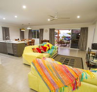 Seas The Day - Kempsey Accommodation