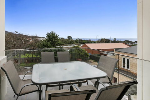 Seaside Apartment Getaway - Kempsey Accommodation 2