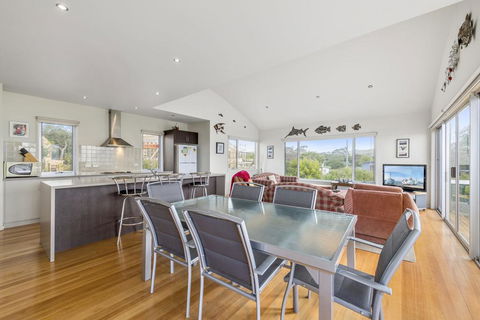 Seaside Pleasure - Kempsey Accommodation 2