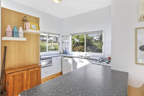 SEAVIEW - Ocean Views From A Modern Townhouse - Kempsey Accommodation 2