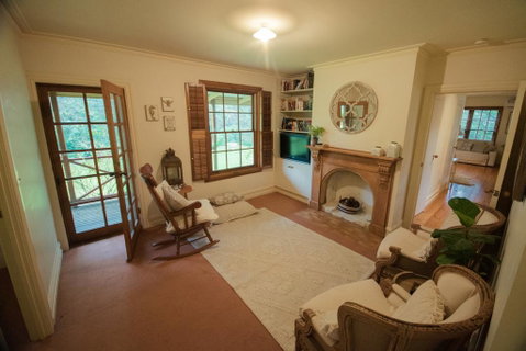 Secluded Homestead Amongst The Trees - Kempsey Accommodation 3