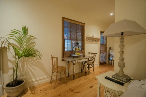 Secluded Homestead Amongst The Trees - Kempsey Accommodation 1