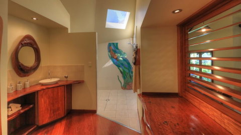 Secrets On The Lake - Kempsey Accommodation 2
