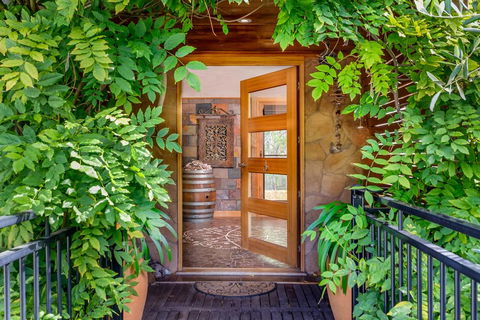 Serena House - Kempsey Accommodation 1