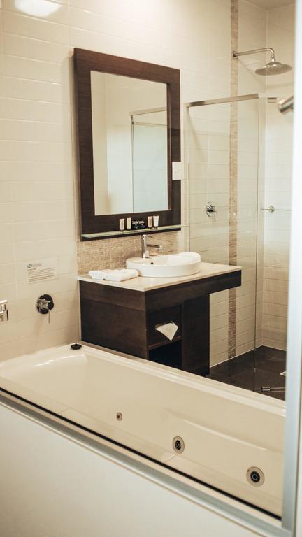 Sfera's Park Suites & Convention Centre - Kempsey Accommodation 3