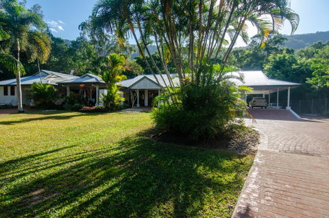 Shanee Prana - Kempsey Accommodation 0