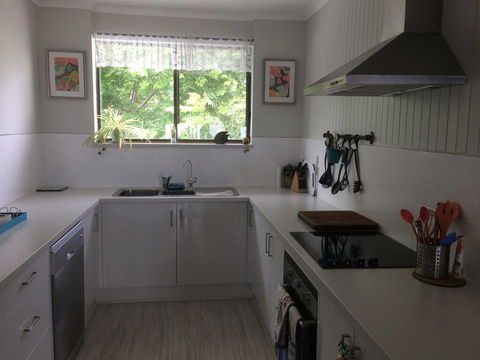 Shanti By The Sea - Kempsey Accommodation 1