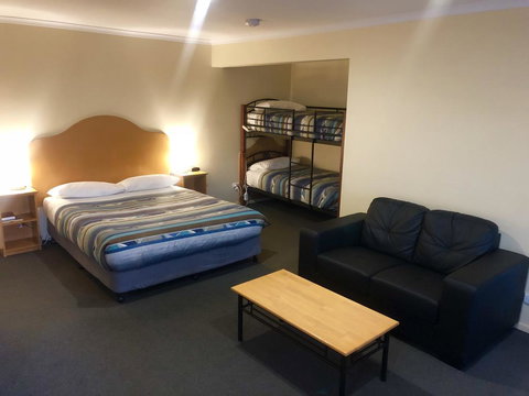 Sheffield Motor Inn - Kempsey Accommodation 2