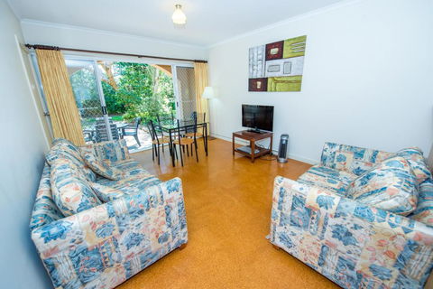 Shoal Bay Avenue, Unit 1/7 - Kempsey Accommodation 1