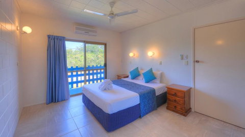 Sky View Units Bowen - Kempsey Accommodation 2