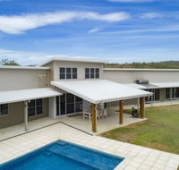Skyline Farm House - Kempsey Accommodation