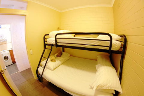 Snow Ski Apartments 16 - Kempsey Accommodation 2