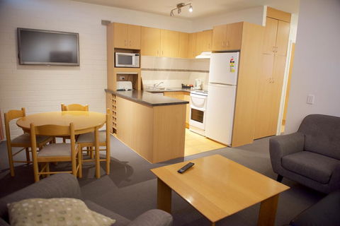 Snow Ski Apartments 24 - Kempsey Accommodation 0