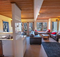 Snowgums 07 - Kempsey Accommodation