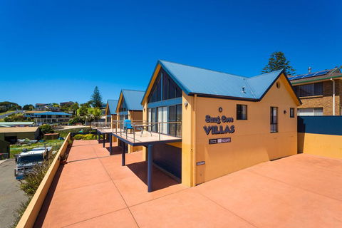 Snug Cove Villas - Kempsey Accommodation 3