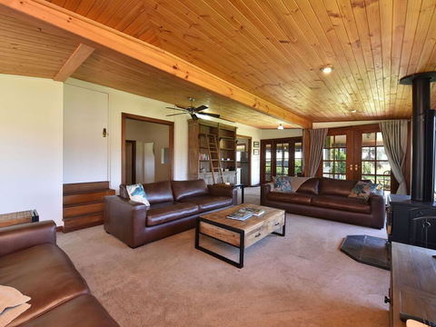 Soldiers Cottage Picturebook Vineyard Home - Kempsey Accommodation 3