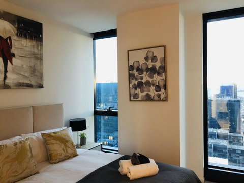 Southbank Stylish Apt With CBD View (La Maison) - Kempsey Accommodation 1