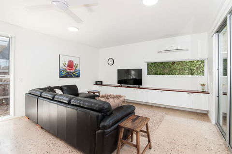 Southern Grampians Cottages - Kempsey Accommodation 3