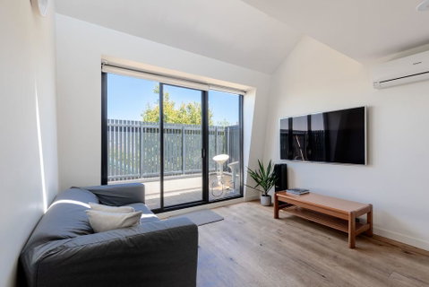 Spacious 2 Bedroom Inner City Townhouse With Private Rooftop - Kempsey Accommodation 0