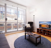 Spacious and Bright Studio in the Middle of Town - Kempsey Accommodation
