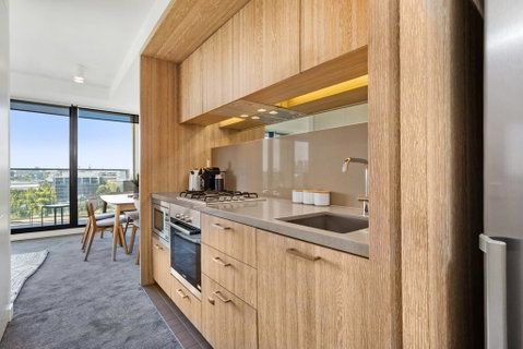 Spacious And Sunny Modern Apartment With City View - Kempsey Accommodation 3
