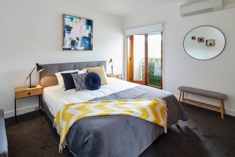 Spacious Carlton 1 Bedroom Apt With Secure Parking - Kempsey Accommodation 1