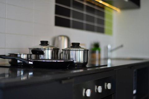 Spacious Docklands 2 Bedroom 2 Bathroom Apartment - Kempsey Accommodation 3