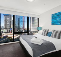 Spacious Modern Apartment near Crown