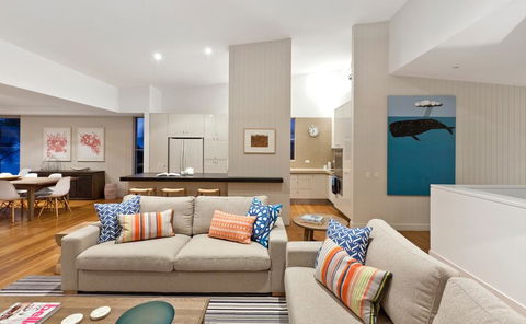 Spacious With Surf Views, Sunshine Beach - Kempsey Accommodation 3